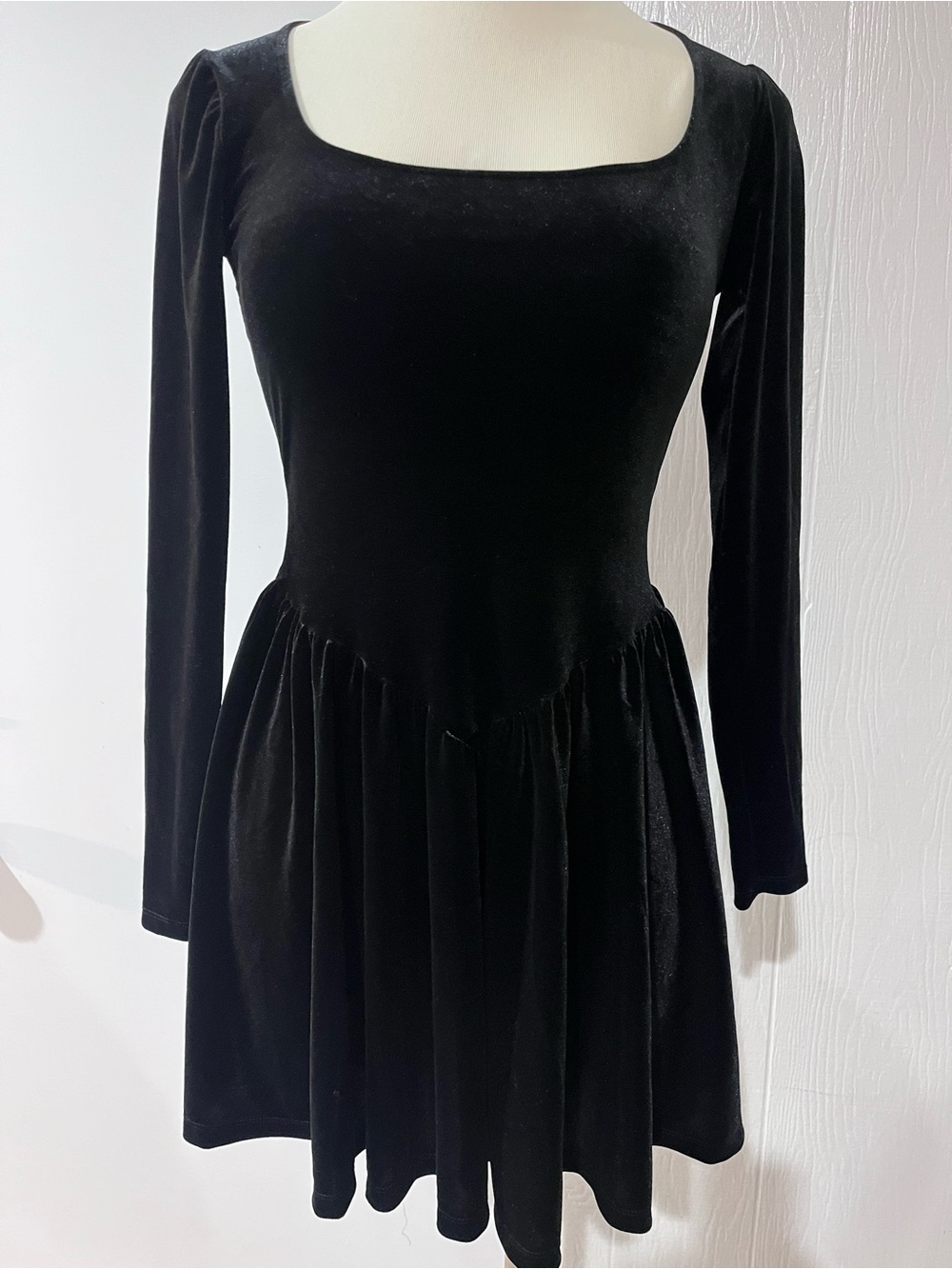 wild fable Black Velvet Long-Sleeve Square Neck Dress